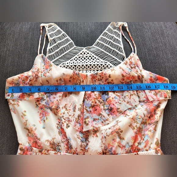 Dynamite Bright Floral Chiffon Maxi Dress W/Crochet Back Detail Size Medium - Picture 9 of 16